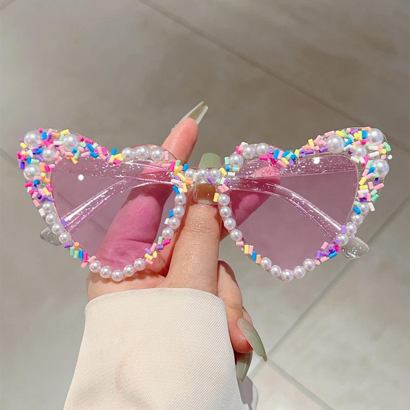 

Pink Heart Sunglasses with Pearls Macaron Sprinkles Decor Designer Luxury Shades Women s Fashion Sweet Girl Party Sun Glasses