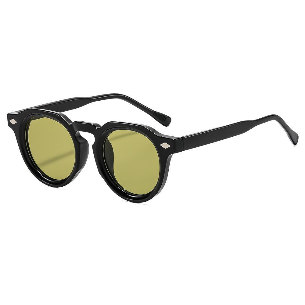 Retro Female Sunglasses Artist Small Oval Sun Glasses Casual Daily Sun Shades Rivets Decoration UV400