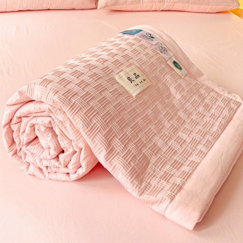 new class A soybean fiber Xia Liang quilt air conditioner quilt single double machine washable summer four-piece thin quilt