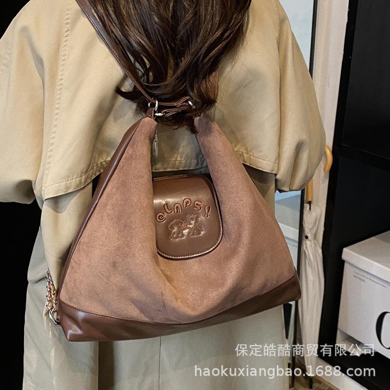 Commuter Tote Bag Women's Large Capacity 2025 New Autumn and Winter Matte Retro Shoulder Messenger Bag Multi-functional Backpack