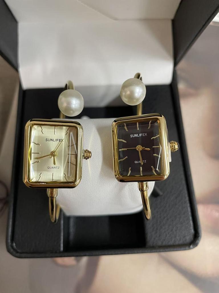 Golden Pearl Square Bracelet Watch - Women's Luxury Retro-Style Quartz Watch