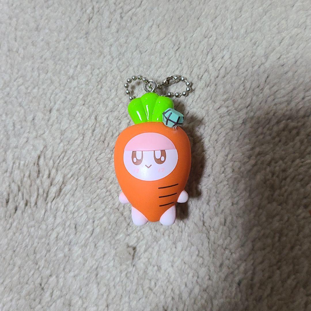 [USED] BONGBONG Charm Carrot