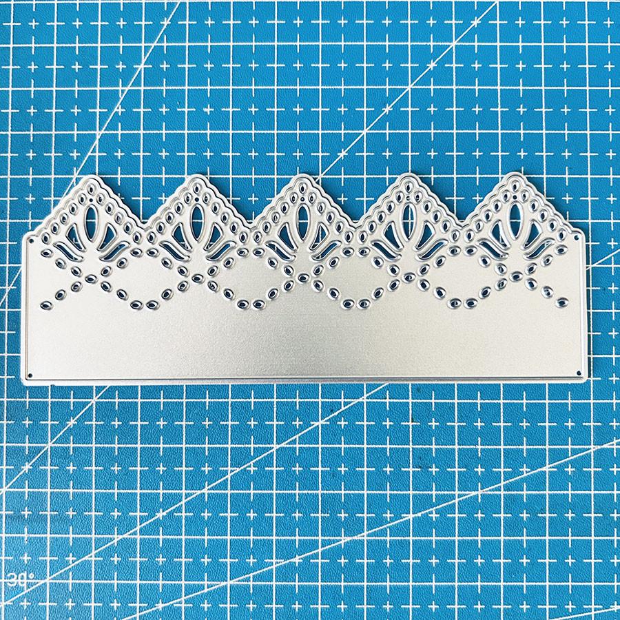 

Maple Leaf Lace Edge Border Metal Cutting Dies Stencil for DIY Scrapbooking Photo Album Embossing Paper Cards Crafts Diecuts dies серебряный