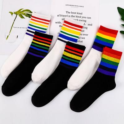 Damen Frühling Regenbogen Dick Nadelstreifen Skateboard Mittelhohe Socken