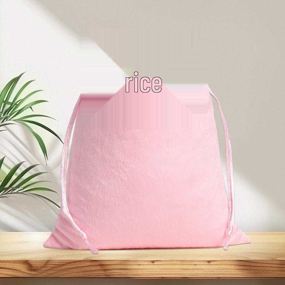 Zakázkový černý sametový úložný sáček na šperky z flanelu se stahovací šňůrkou