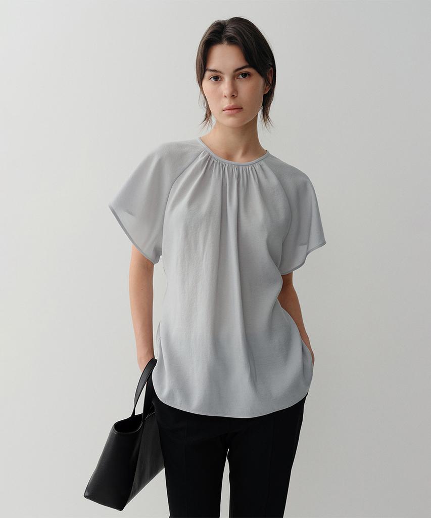 Ia Greta Shirring Blouse (Pale Blue)