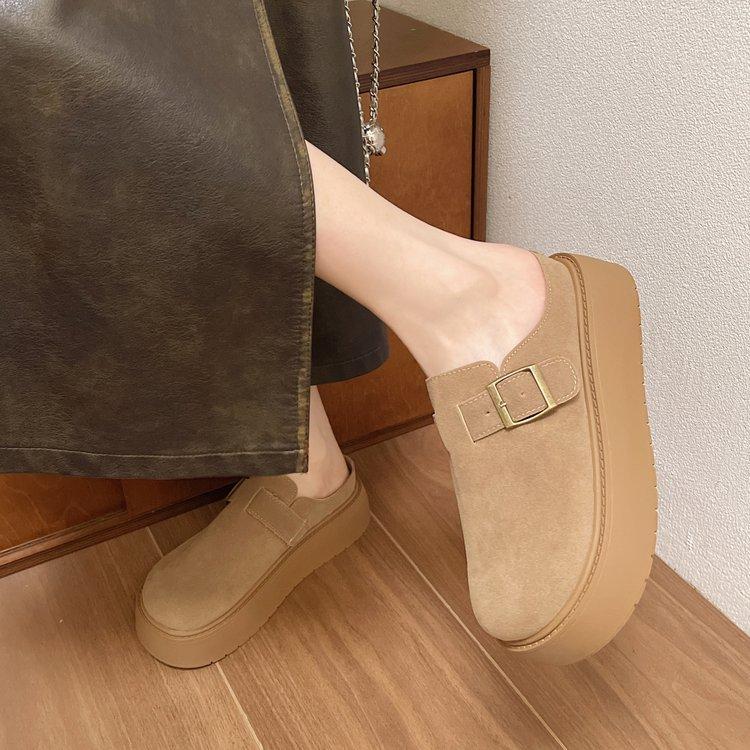 

Баотоу полутапочки женские для улицы 2025 осень новые на одной педали ленивые без каблука туфли на платформе ретро бокен обувь 40 хаки