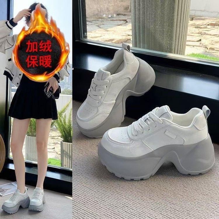 Muffin shoes platform heightening sneakers dad shoes winter 2025 new small wide-leg pants fashion women's shoes
