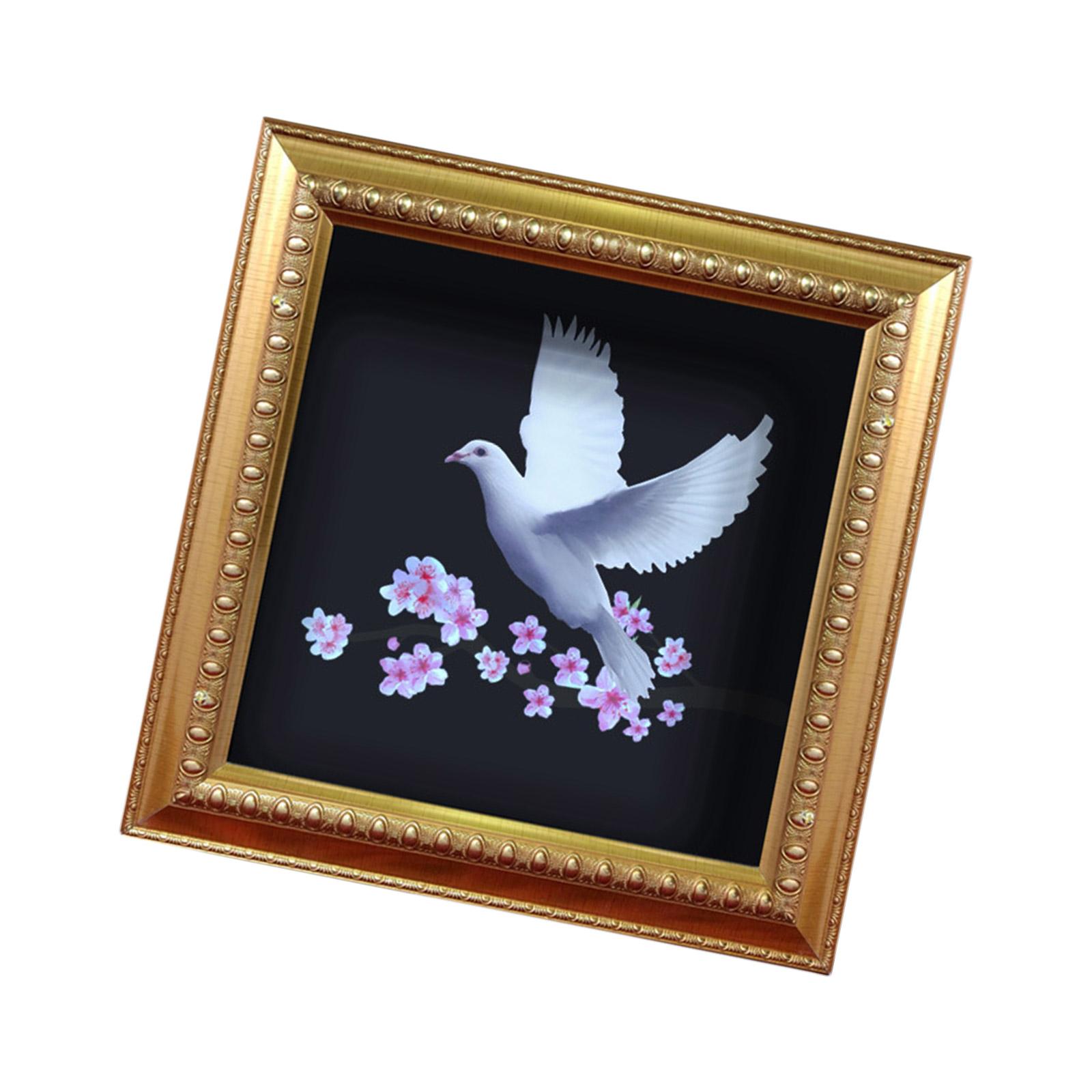 

Крупный план волшебной фоторамки превращает картину в настоящую игрушку для фокусов, реквизит для фокусника на сцене для семейного сбора