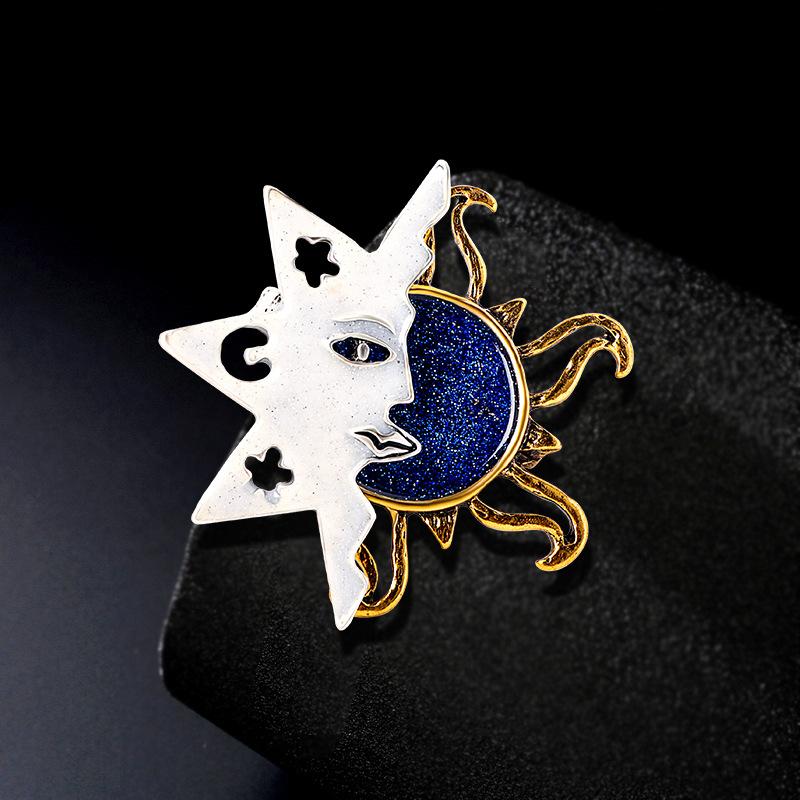 Брошь  Бог Солнца  Винтажный Год Круглый Год Подарок Цветная Эмаль 4.8*4.8cm