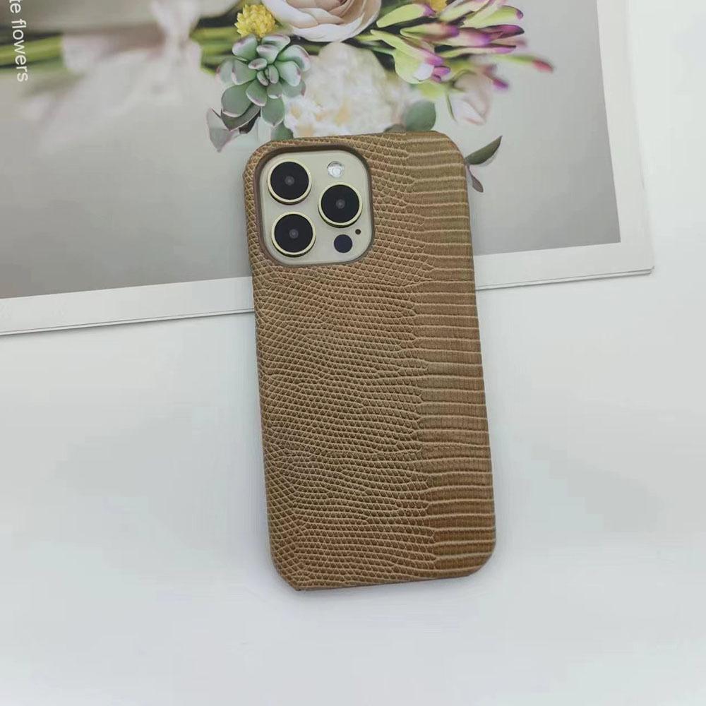 Lizard pattern is suitable for 17/16 iPhone case 15pro16promax hard case texture heat dissipation iPhone