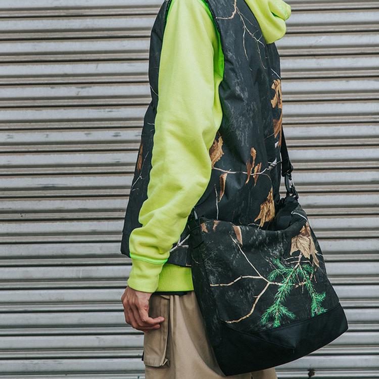New Converse Polyester Tote Bag, Shopping Bag, Handbag Regular Unisex Camouflage 10020233-A01