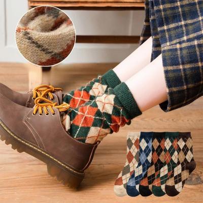 Women Socks Autumn Winter Thick Knit Warm Crew Socks Vintage Argyle Plaid Pattern Hosiery Preppy Style Happy Casual Socks