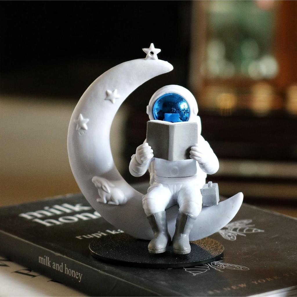 Niedliche Astronautenfigur aus dem Weltraum Actionfigur Spielzeug Statue für Ausstellungsstück Heim Wohnzimmer Dekor Büro Schreibtischdekoration Armaturenbrett