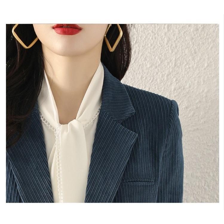 Retro Corduroy Suit Jacket for Women In Autumn / Winter, British Style Casual and Sophisticated Small Blazer with High-end Feel