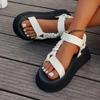 Boho Chic Plateausandalen für Damen Bequeme Sommer-Keilsandalen mit Klettverschluss Bunte Ethno-Stil Strandsandalen