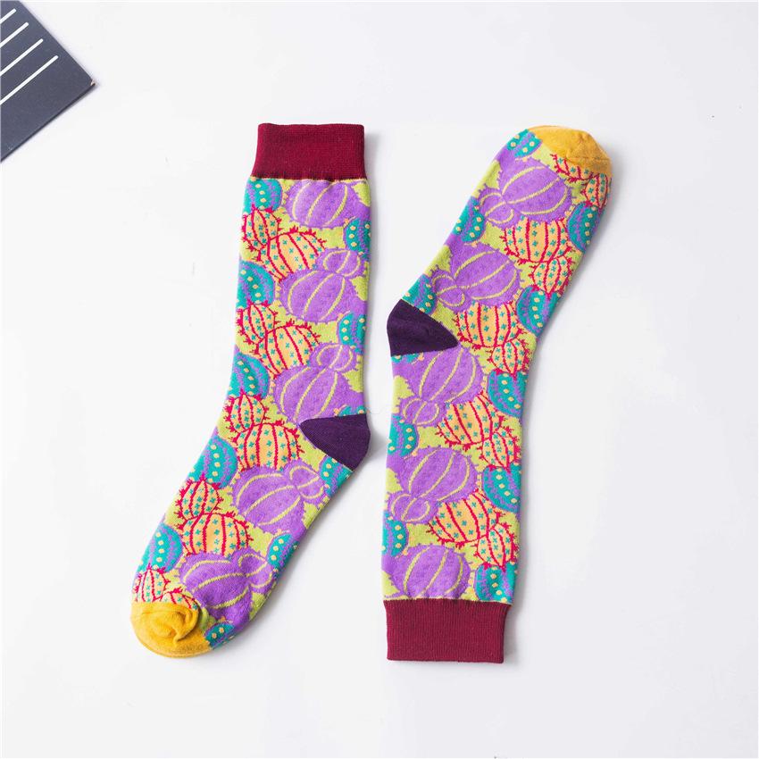 Retro Color-Block Mid-Calf Socks: Trendy Unisex Cartoon Shell Design, Bright and Stylish for Couples
