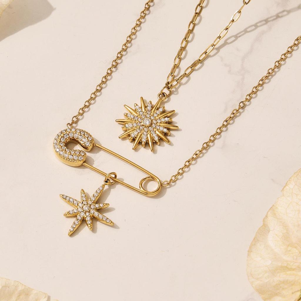 5A Zirconia Sparkle Eight-Pointed Star Sunflower Necklace - Elegant European & American Fashion Statement Piece