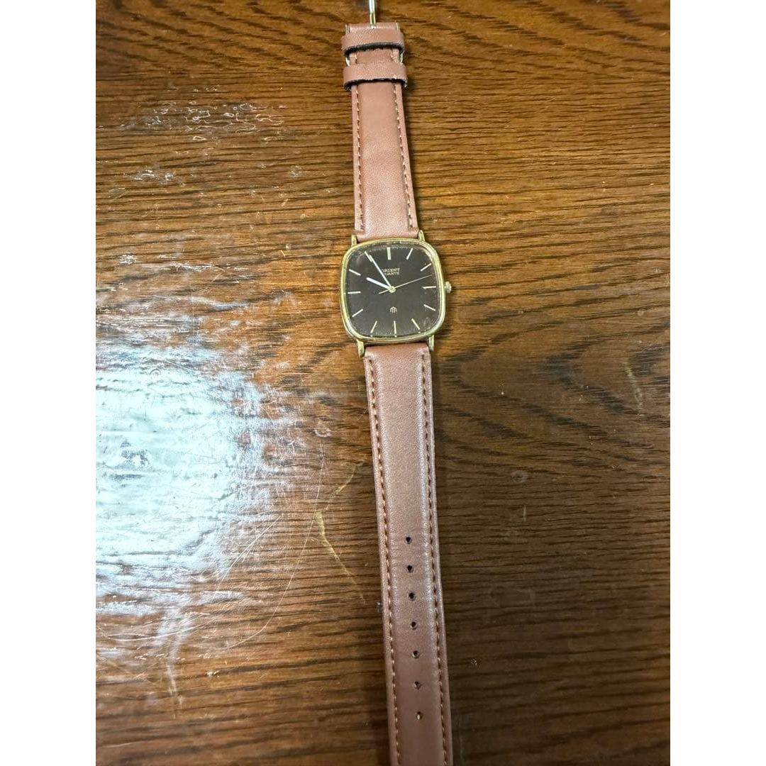 Used ORIENT quartz watch body brown
