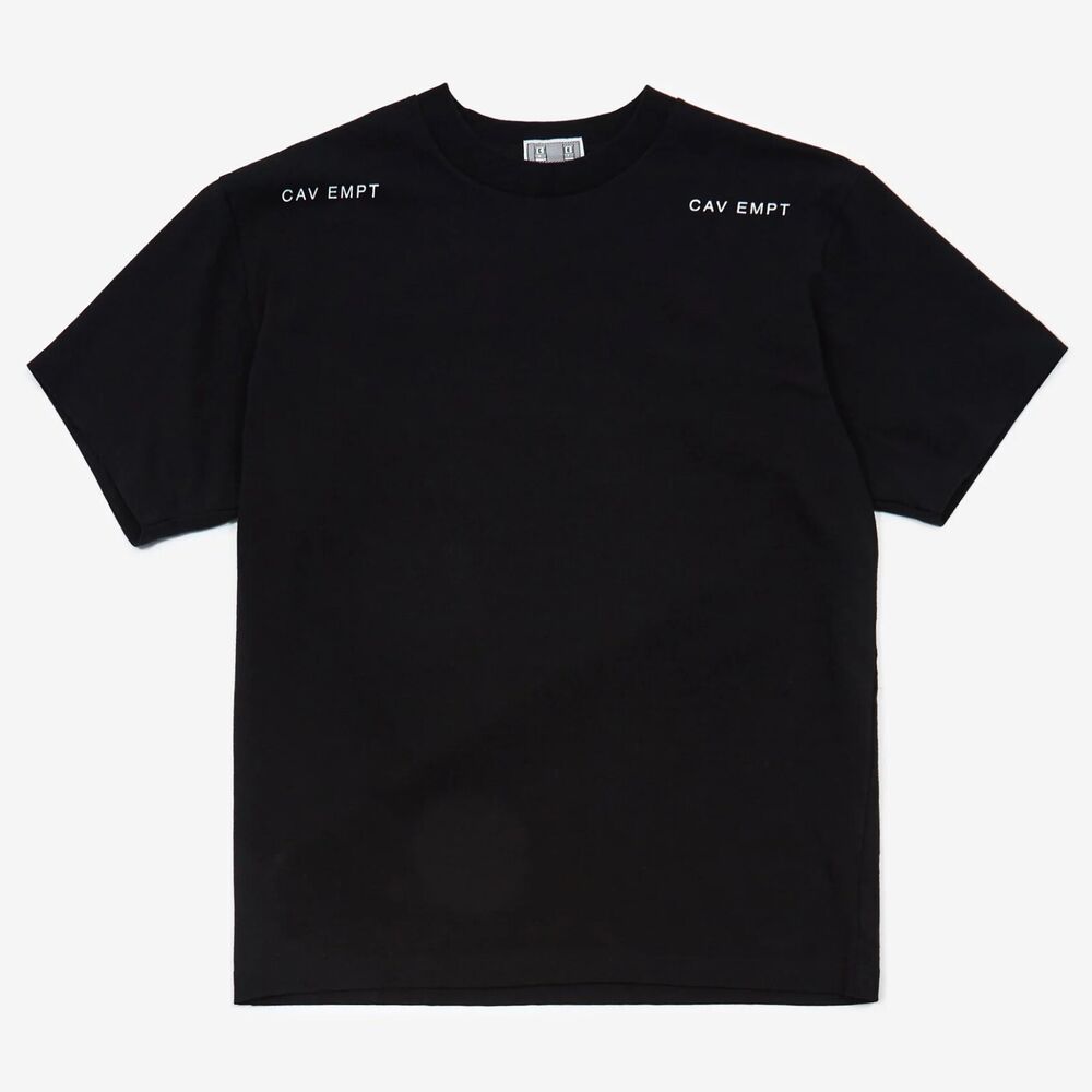 

Черная футболка унисекс Cav Empt Connector с электроприводом Fw22