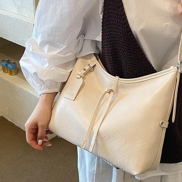 New Retro Bag Female Tote Bag Large Capacity Spring And Summer Can Be Messenger Casual High Sense Work Commuter Bag