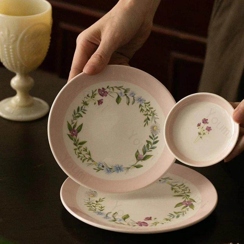 Assiettes en céramique à fleurs de style français, style rétro rose, pour dessert, petit gâteau, assiette à dîner, pour le thé de l'après-midi, vaisselle exquise
