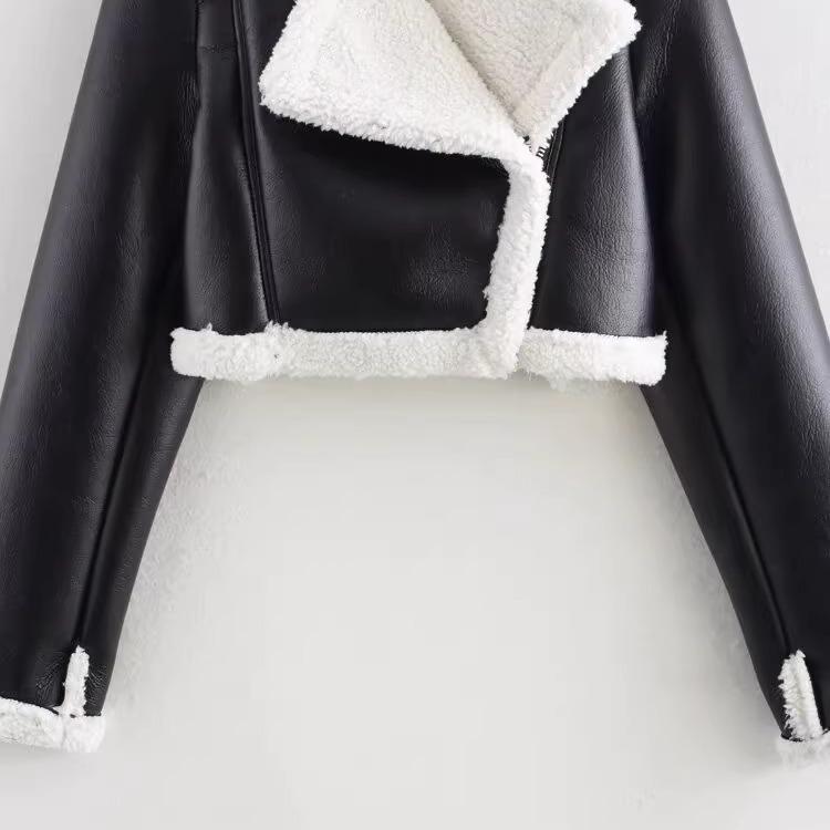 Autumn new women's clothing, design fur integrated short Spice Girl locomotive jacket