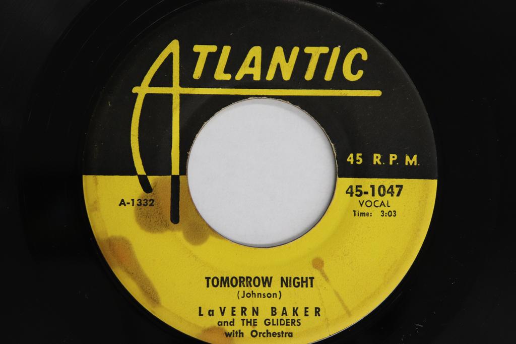 7inch Record LAVERN BAKER & THE GLIDERS - Tweedle Dee / Tomorrow Night 451047 ATLANTIC 1954 US Soul/Funk Used