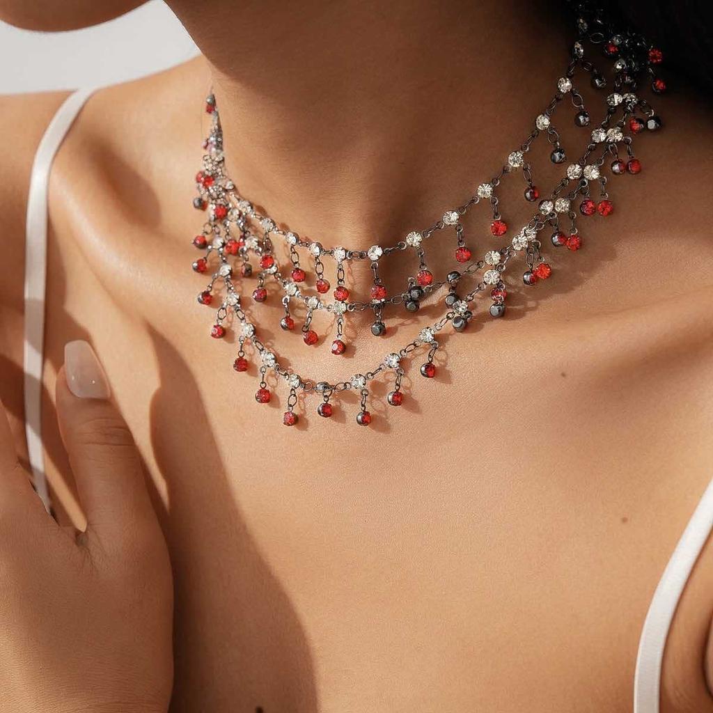 Wind-inlaid diamond multi-layer fringed sweater chain fashionable and exquisite court style necklace