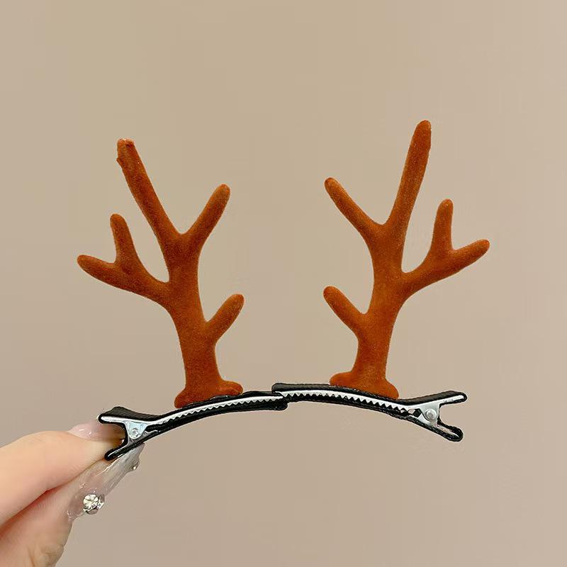 Christmas Antler Tree Hair Clip: Cute Plush Holiday Accessory for Girls