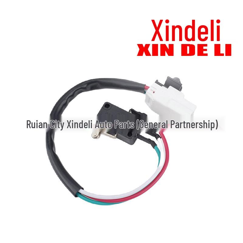 Compatible with Dongfeng Tianlong, Tianjin, Dalishen, and Renault Brake Light Switch 3750410-C0101.