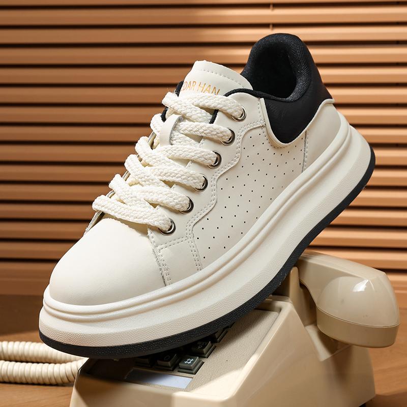 Men's Thick Soled Fashionable Versatile White Shoes Trendy and Comfortable Men's Outdoor Travel Shoes