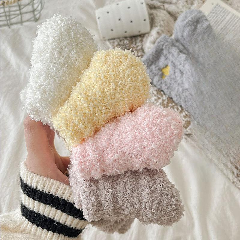 Loose, Tight-fitting Coral Fleece Warm Floor Socks for Women's Sleep In Autumn and Winter