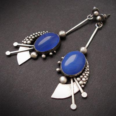 Vintage Böhmische Saphir Lange Anhängerohrringe für den Urlaubs Schmuck von Frauen