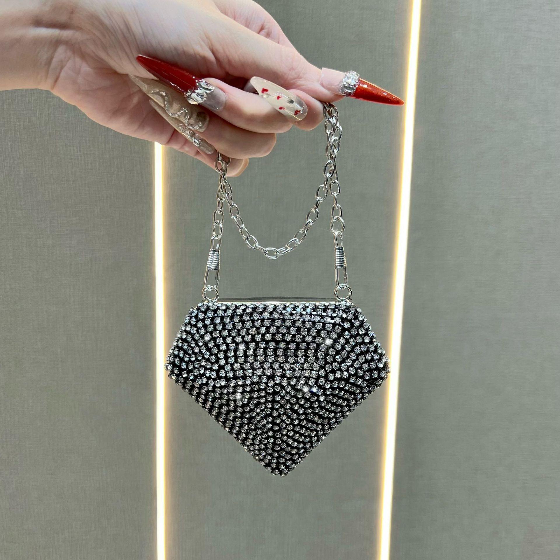 

2025 women s flash diamond mouth red envelope mini bag chain small bag women s tide diamond small bag heart shape