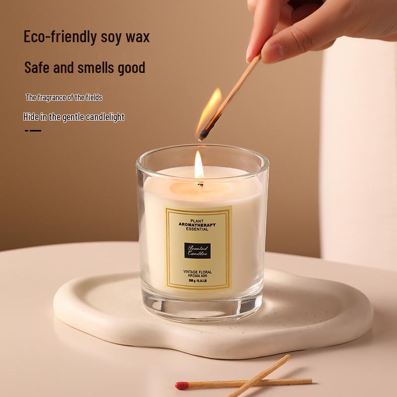 Aroma Candle: Luxurious Soy Wax Gift for Birthdays & Weddings, Long-Lasting Indoor Fragrance, Customizable.
