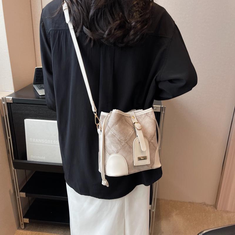 

Маленькая сумка женская новая модная на плечо, сумка-мессенджер, сумка-ведро бежевый