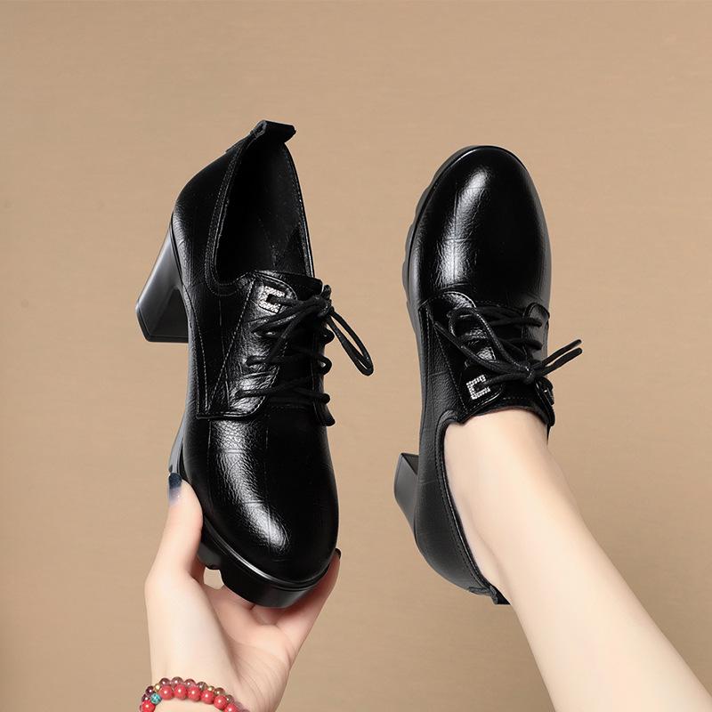 Mote Britisk Stil Mykt Skinnsko Dame Chunky Platform Pumps 2024 Vårblokk Høye Hæler Oxfords For Kontor Modell Mote