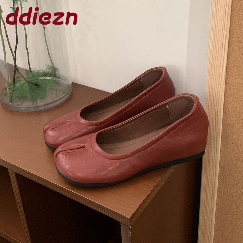 Fashion Fashion Strange Toe Ladies Shallow Shoes With Height Increasing Female Soft Footwear Women Flats Slip On Shoes