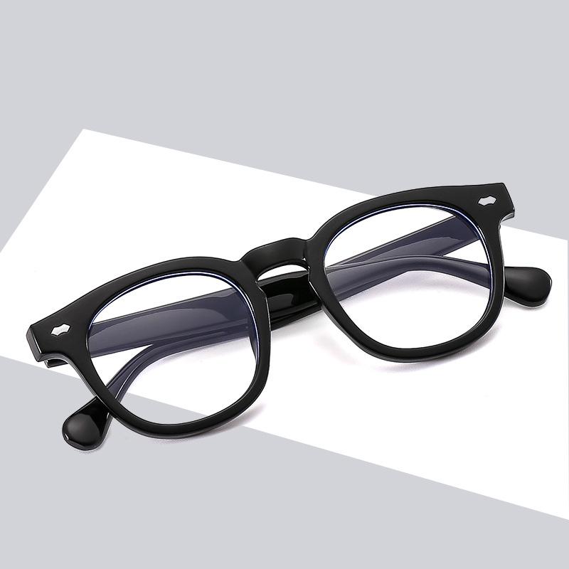 Anti-Blue Light Retro Black Frame Glasses for Men & Women - Trendy Round Face Style