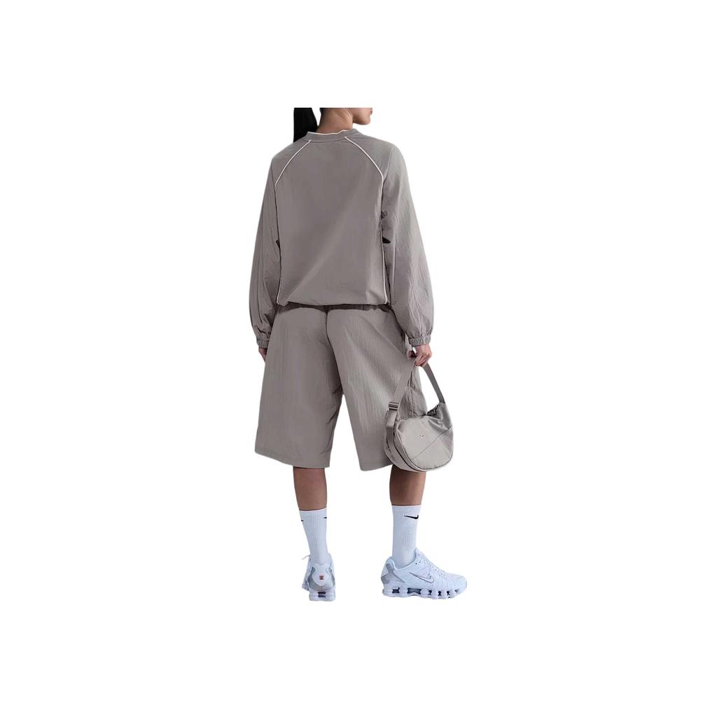 Nike Sportswear Windrunner Soft Skin V-Neck Sweatshirt Women sweatshirt IM7448-009