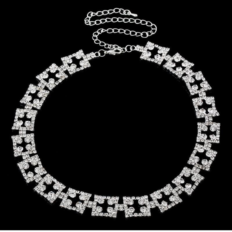Trendy Multi-Layered Diamond Flower Necklace: Shiny Statement Collarbone Chain