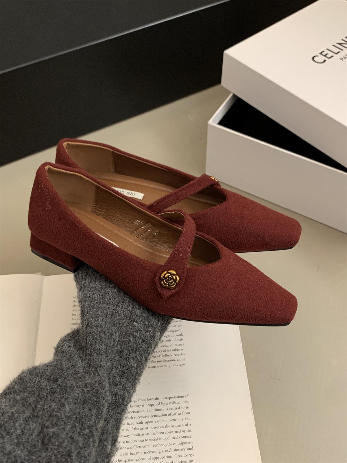 

Модные удобные балетки для работы для женщин, туфли на массивном каблуке с квадратным носком и ремешком с пряжкой, повседневные Мэри Джейн на среднем каблуке, ретро-пряжка, коричневые туфли 39 красный