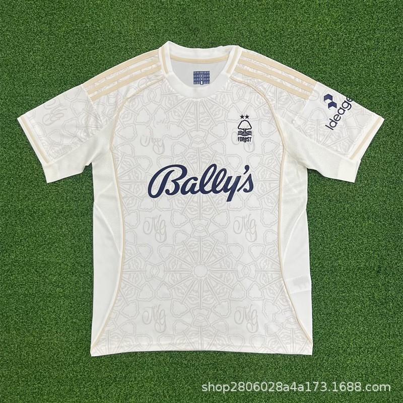 Nottingham Forest 2025 2026 Mājas Izbraukuma