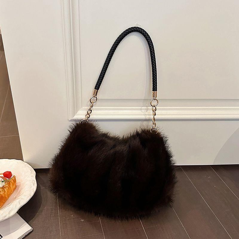 Premium Plush Tote Bag for Women - New Autumn Collection Chain Shoulder Bag Large Capacity Furry Tote