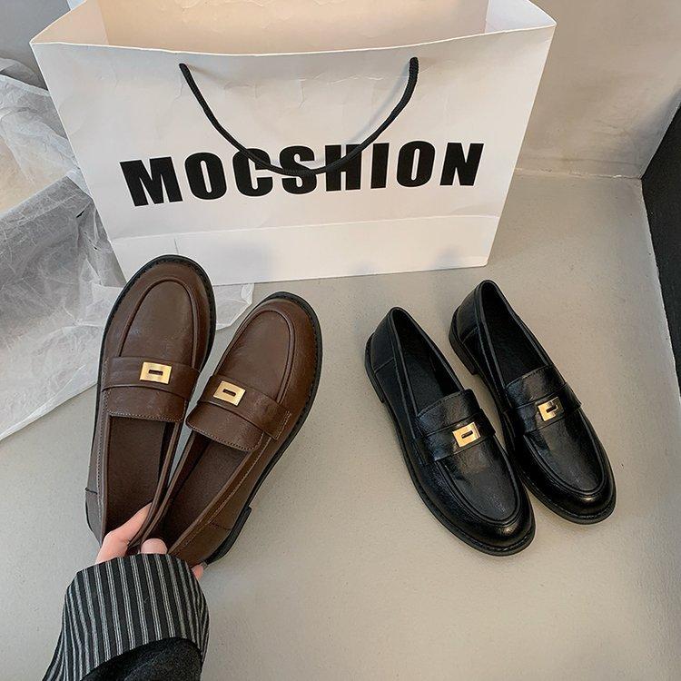 [Yushilai] Metal buckle retro loafers women's 2025 spring new soft-soled British-style temperament small leather shoes