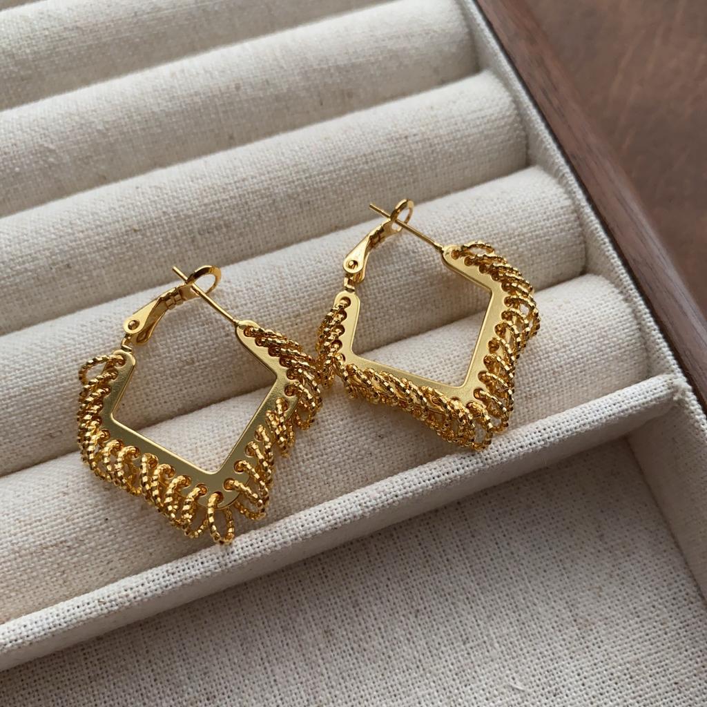 Round Geometric Classic Earrings Light Luxury Fashion Smooth Polished Earrings Exquisite Retro Niche High-end Versatile Earrings
