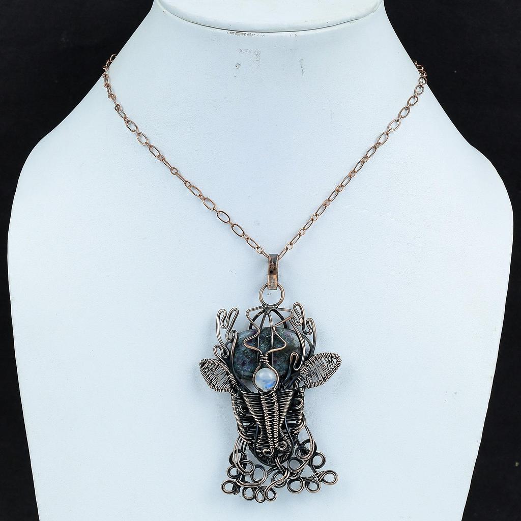 Rubin in Blaukyanit Anhänger Kupferdraht umwickelter Edelsteinanhänger Handgefertigt Hirschgesicht Anhänger Regenbogenmondstein Anhänger Einzigartiger Kupferschmuck