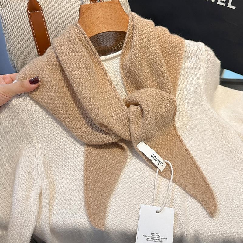 British Triangle Scarf 100% Wool Cashmere Scarves for Women Winter Warm Soft Neckerchief Shawl Autumn Fashion Lady Poncho Wraps