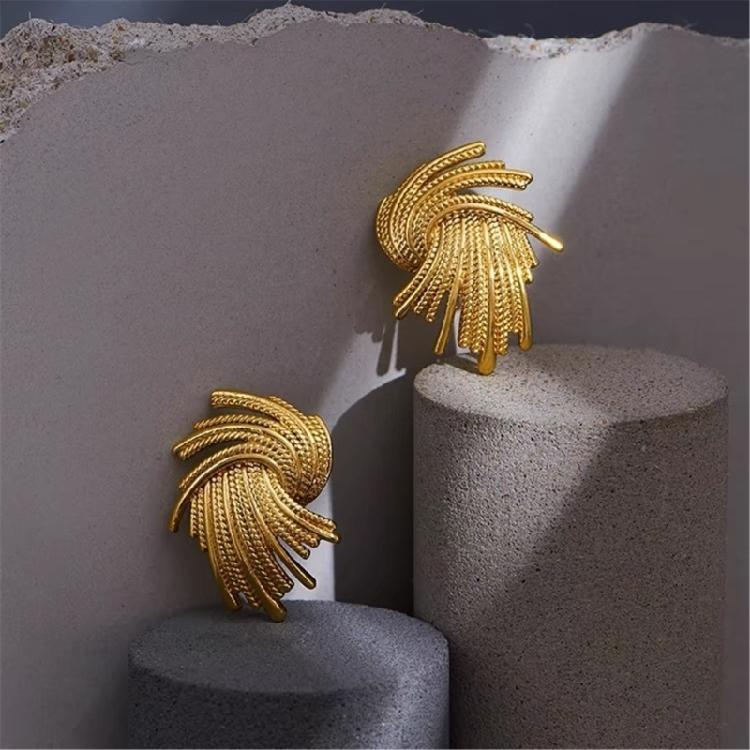 Multifuntional Gold Earrings Party Accessories Trendy Ear Studs Fashion Earrings Metal Texture Suitable for Any Outfit